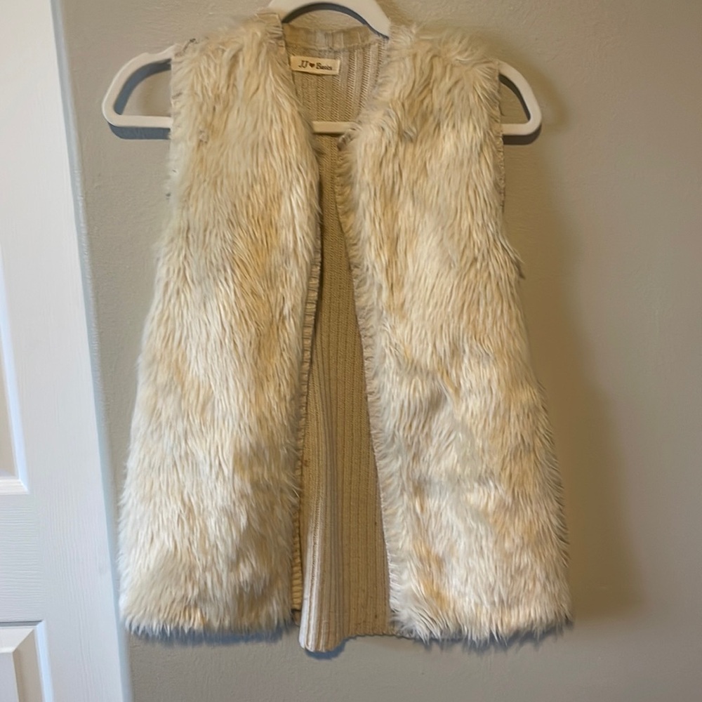 Cream faux fur vest